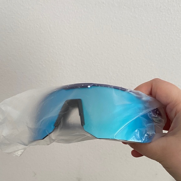 One Mood Blue Reflective Sports Sunglasses - Picture 4 of 5